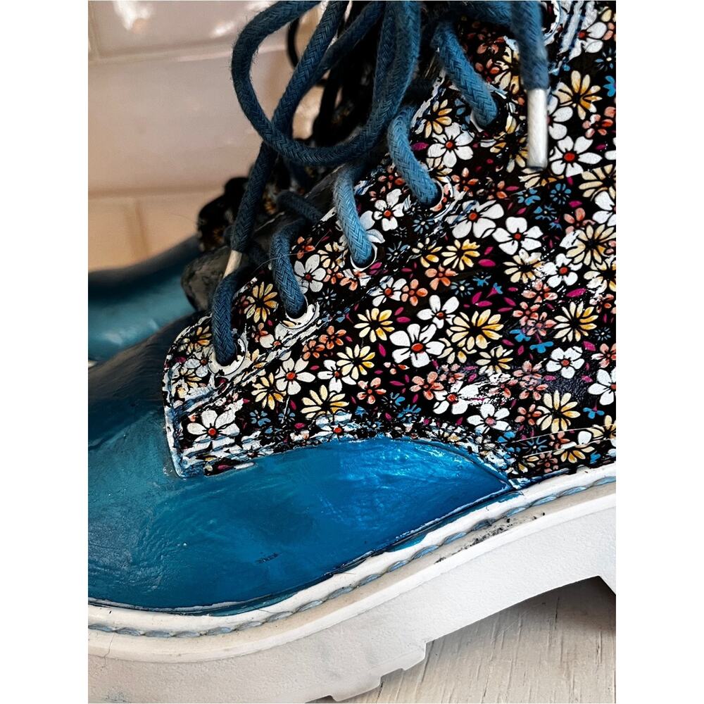 Unique Upcycled Combat Platform Heel Boot Size 7.5 Custom Foil Floral Two Tone - Picture 3 of 12
